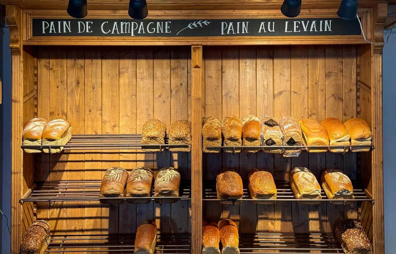 Rack with different types of bread